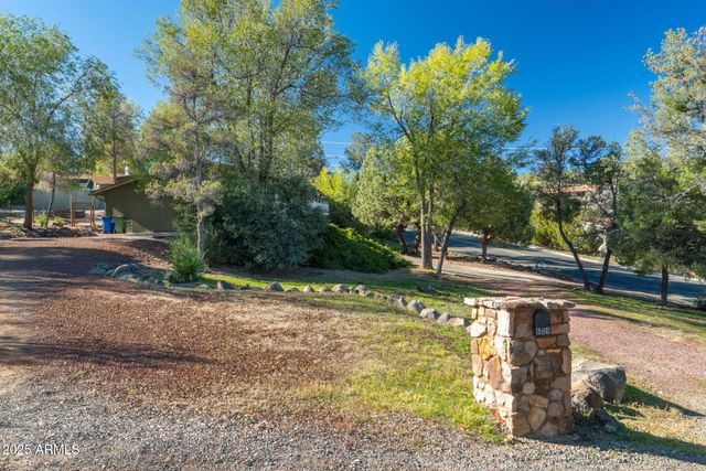 609 LA PALOMA Lane, Prescott, AZ 86301