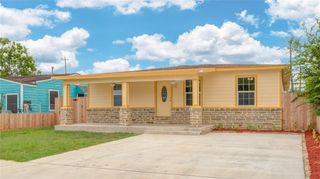 507 W 7th Street, Freeport, TX 77541
