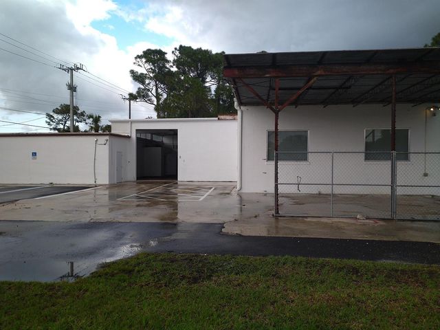 3625 Metzger Road, Fort Pierce, FL 34947