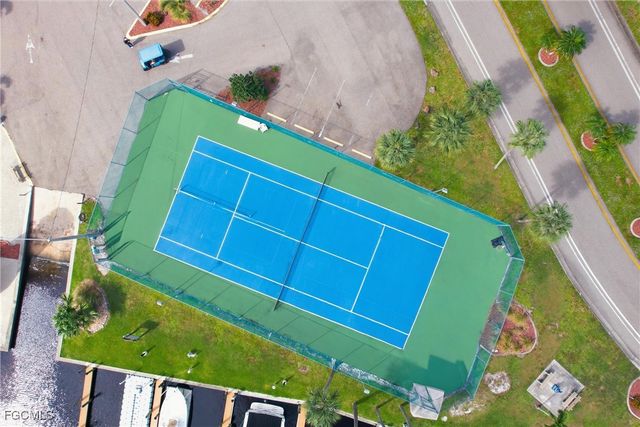 5517 Sir Walter WAY, North Fort Myers, FL 33917