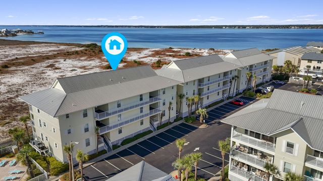 8436 Gulf Boulevard UNIT 214, Navarre, FL 32566