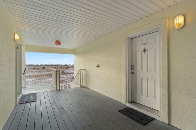 8436 Gulf Boulevard UNIT 214, Navarre, FL 32566