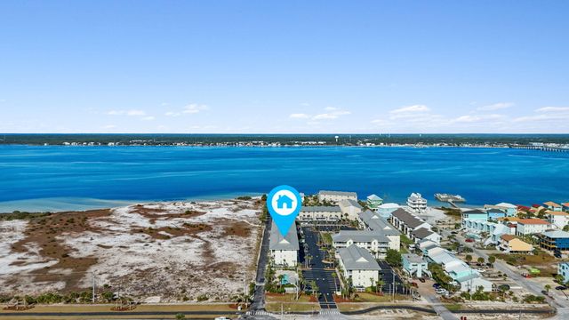 8436 Gulf Boulevard UNIT 214, Navarre, FL 32566