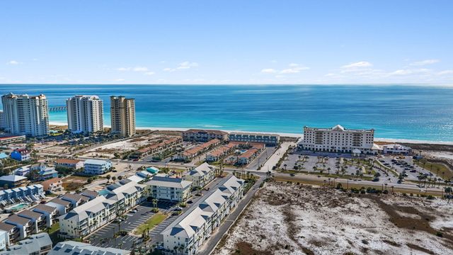 8436 Gulf Boulevard UNIT 214, Navarre, FL 32566