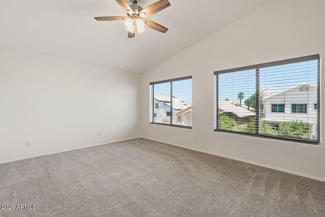4626 E SUMMERHAVEN Drive, Phoenix, AZ 85044