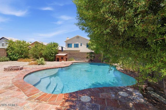 4626 E SUMMERHAVEN Drive, Phoenix, AZ 85044