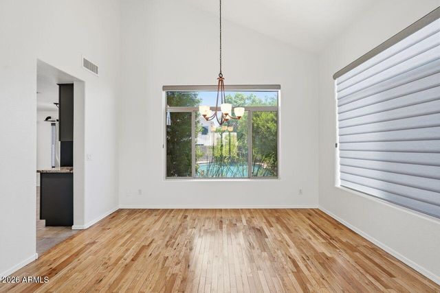 4626 E SUMMERHAVEN Drive, Phoenix, AZ 85044