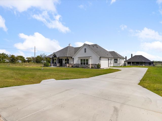 8524 Bronco Drive, Godley, TX 76044
