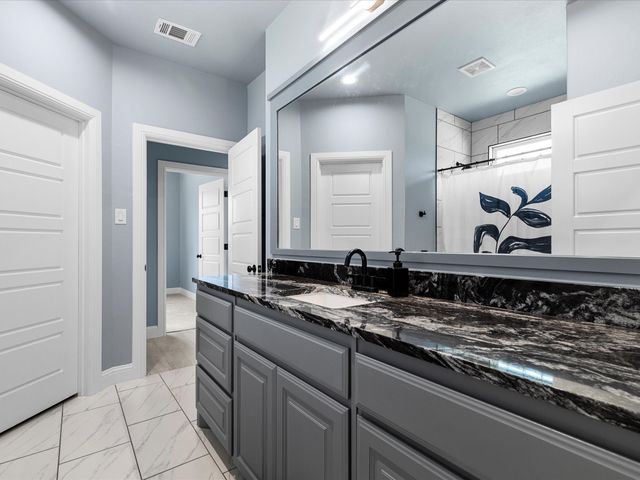 8524 Bronco Drive, Godley, TX 76044
