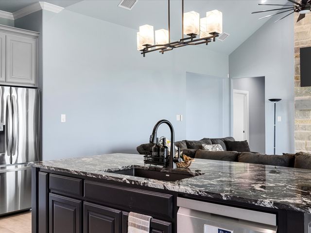 8524 Bronco Drive, Godley, TX 76044