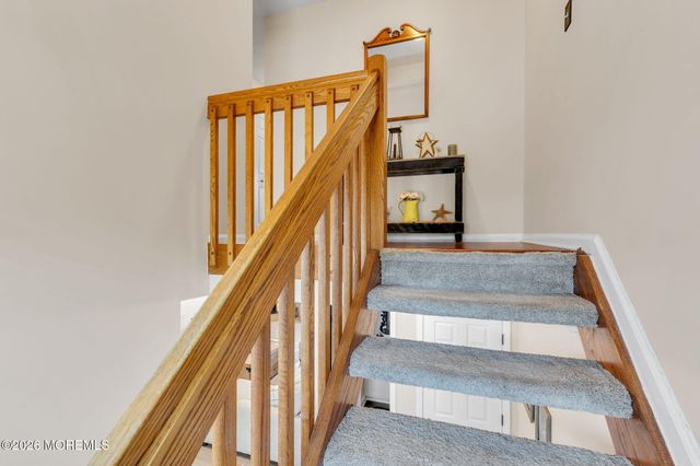 172 Impatiens Court, Toms River, NJ 08753