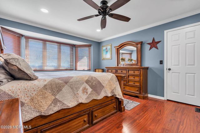 172 Impatiens Court, Toms River, NJ 08753