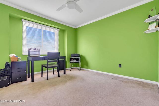 172 Impatiens Court, Toms River, NJ 08753