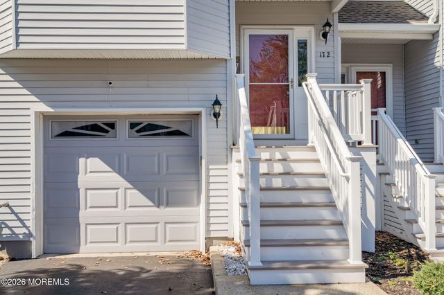 172 Impatiens Court, Toms River, NJ 08753