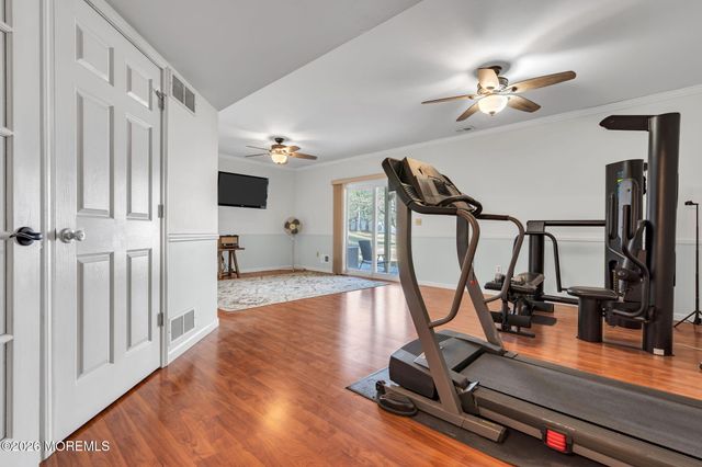 172 Impatiens Court, Toms River, NJ 08753