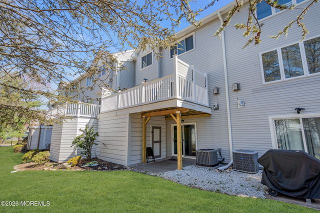 172 Impatiens Court, Toms River, NJ 08753