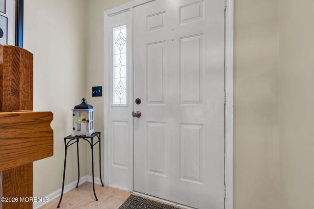 172 Impatiens Court, Toms River, NJ 08753