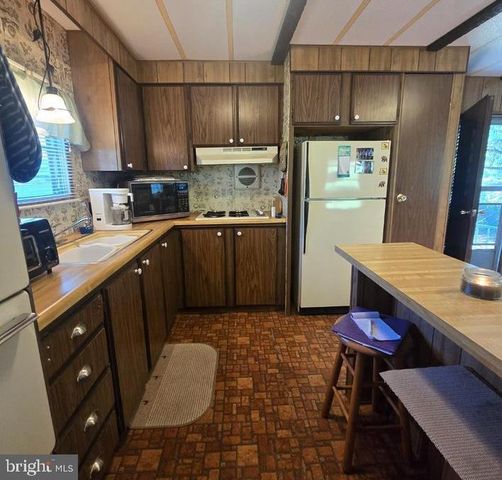 10197 SHINABROOK RD, Upperstrasburg, PA 17265