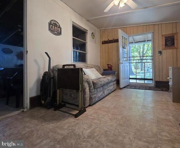 10197 SHINABROOK RD, Upperstrasburg, PA 17265