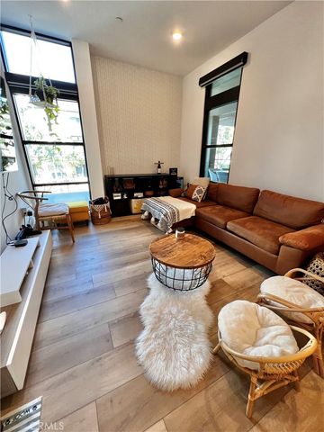 178 S Euclid 211, Pasadena, CA 91101