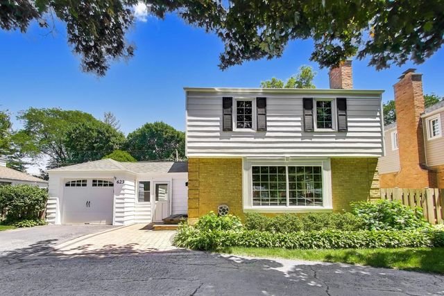 623 S Arlington Heights Road, Arlington Heights, IL 60005