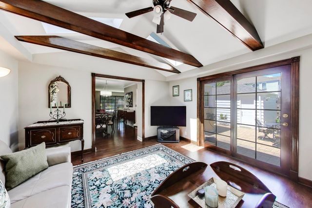 623 S Arlington Heights Road, Arlington Heights, IL 60005