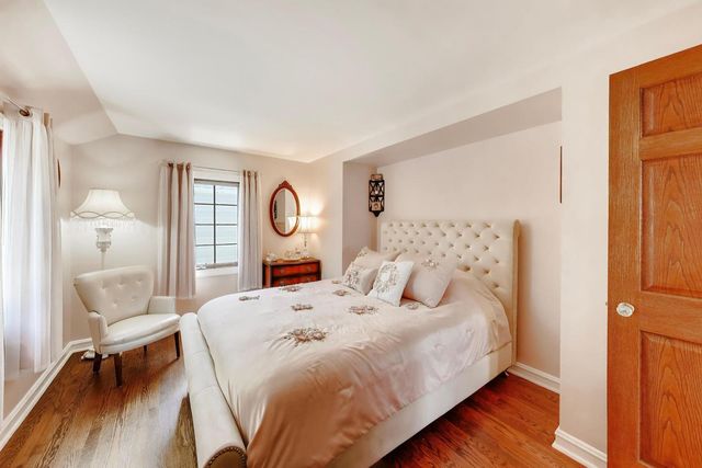 623 S Arlington Heights Road, Arlington Heights, IL 60005
