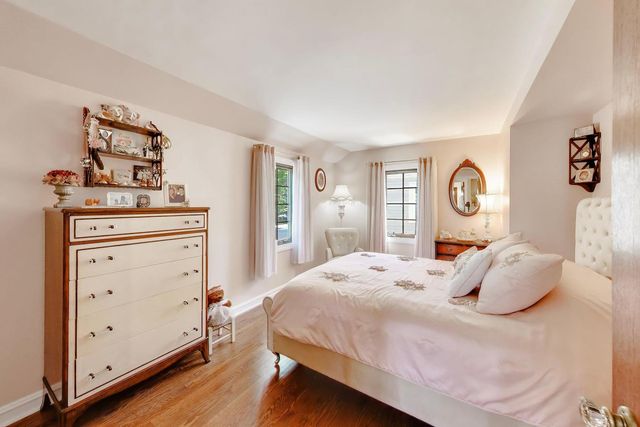 623 S Arlington Heights Road, Arlington Heights, IL 60005