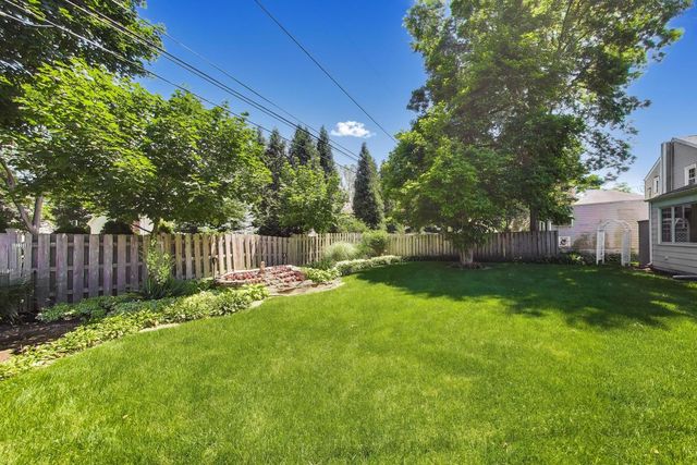 623 S Arlington Heights Road, Arlington Heights, IL 60005