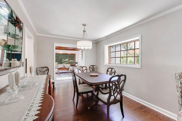 623 S Arlington Heights Road, Arlington Heights, IL 60005