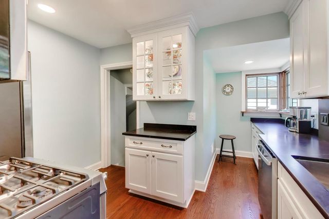 623 S Arlington Heights Road, Arlington Heights, IL 60005