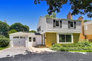 623 S Arlington Heights Road, Arlington Heights, IL 60005