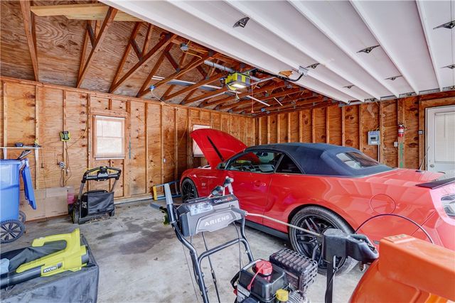 11 Cardinal Drive, Chili, NY 14624