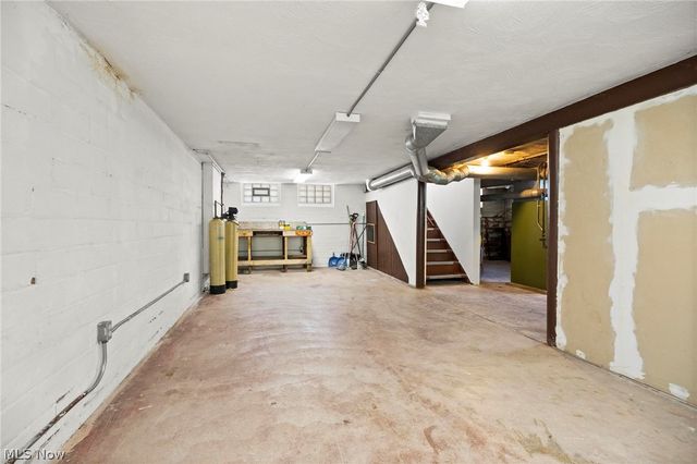 13613 Clifford Avenue, Cleveland, OH 44135