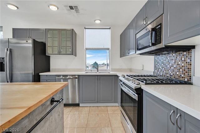 87 East Agate Avenue 308, Las Vegas, NV 89123