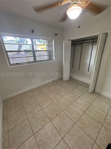 1020 SW 5th St 3, Miami, FL 33130