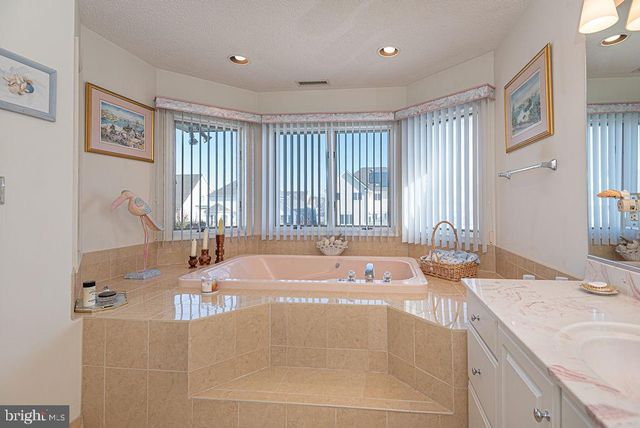 7 LESLIE MEWS, Ocean Pines, MD 21811