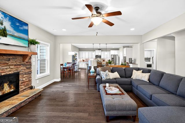 215 Duck Drive, Senoia, GA 30276