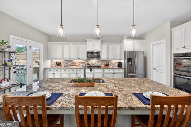 215 Duck Drive, Senoia, GA 30276