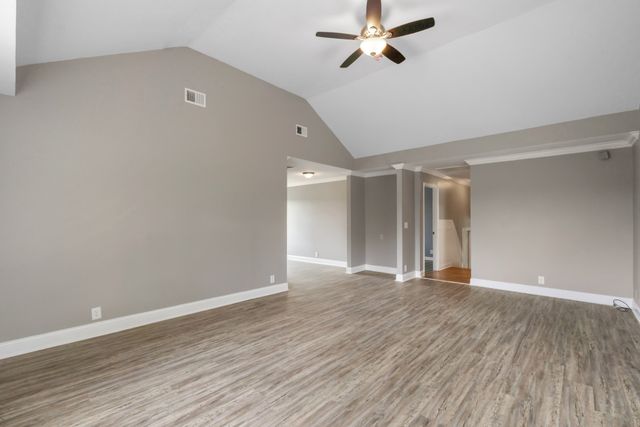 4602 Washington Rd, Greenbrier, TN 37073