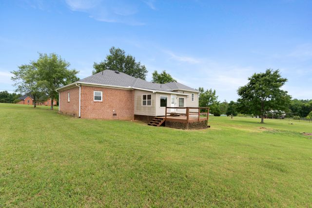 4602 Washington Rd, Greenbrier, TN 37073