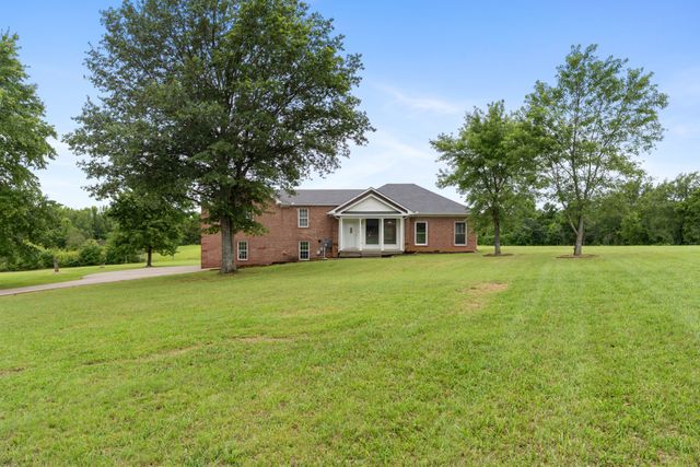 4602 Washington Rd, Greenbrier, TN 37073