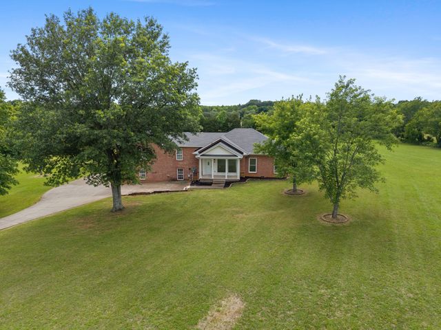 4602 Washington Rd, Greenbrier, TN 37073