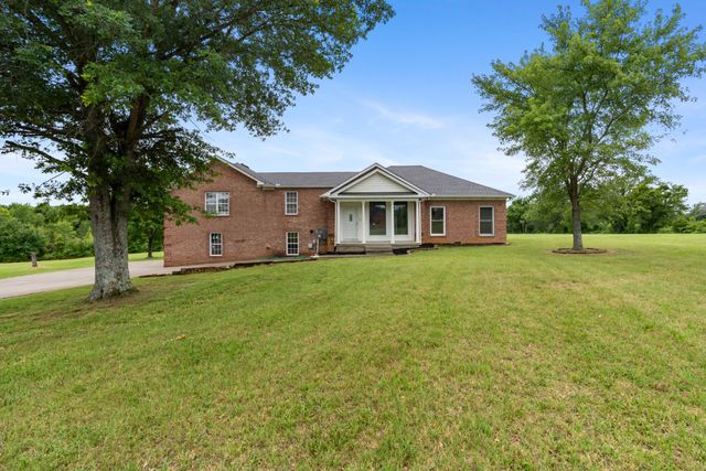 4602 Washington Rd, Greenbrier, TN 37073