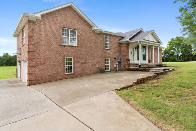 4602 Washington Rd, Greenbrier, TN 37073