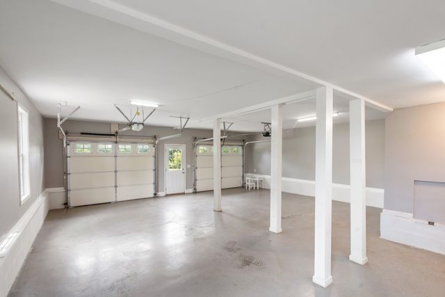 4602 Washington Rd, Greenbrier, TN 37073