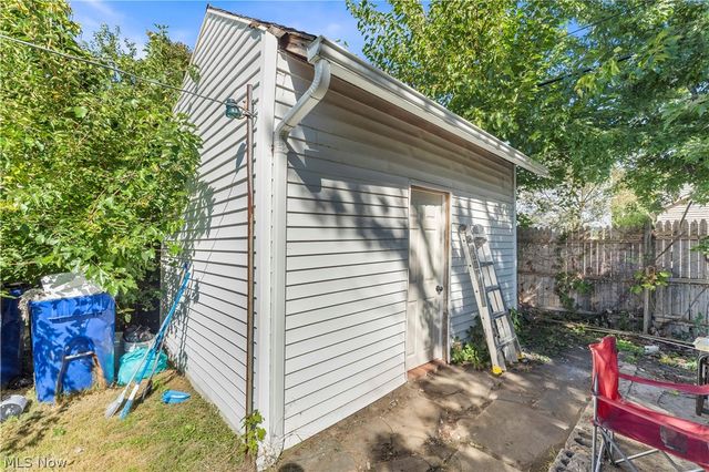433 E 156th Street, Cleveland, OH 44110