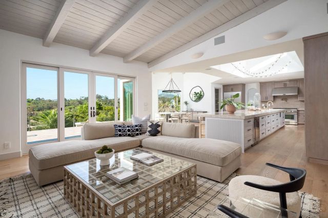 7102 Via De Maya, Rancho Santa Fe, CA 92067