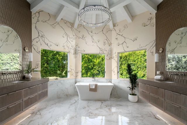 7102 Via De Maya, Rancho Santa Fe, CA 92067