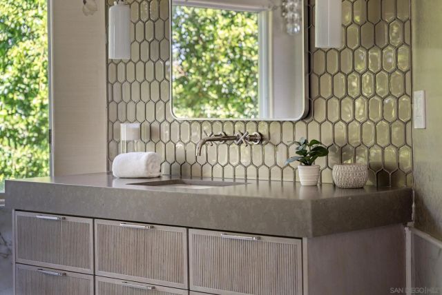 7102 Via De Maya, Rancho Santa Fe, CA 92067